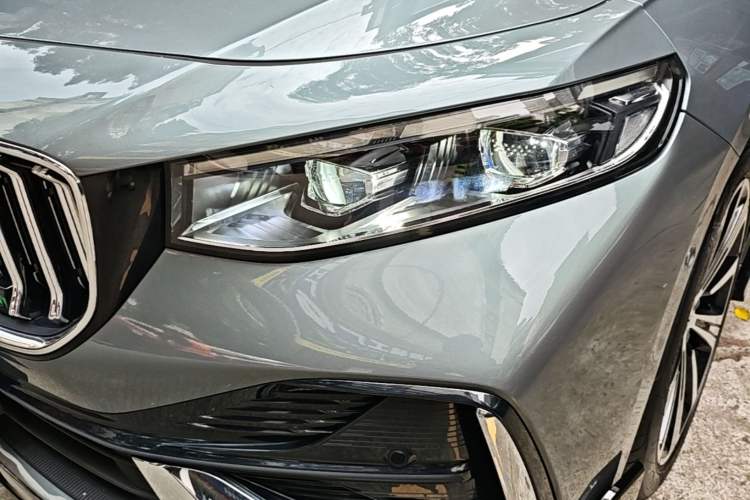 Used Geely Auto Preface 2026 Model Oriental Yao 2.0TD Wangyue Edition Left Front Headlight