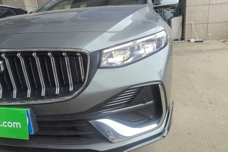 Used Geely Auto Preface 2026 Model Oriental Yao 2.0TD Wangyue Edition Left Front Headlight