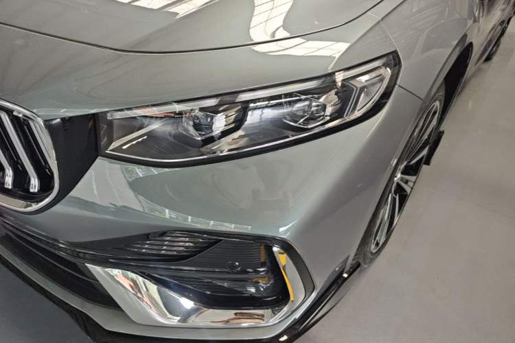 Used Geely Auto Preface 2026 Model Oriental Yao 2.0TD Wangyue Edition Left Front Headlight