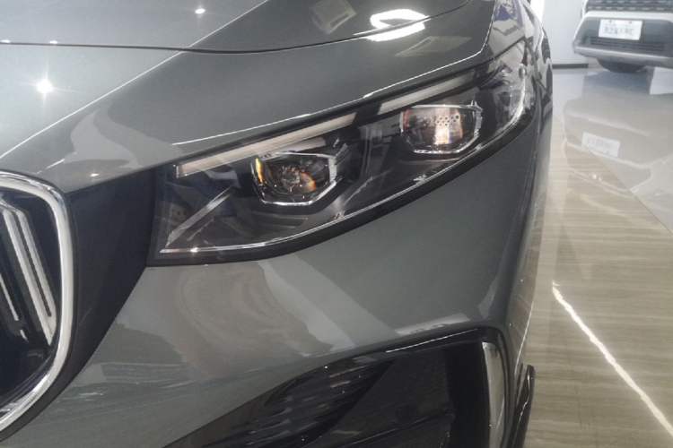 Used Geely Auto Preface 2026 Model Oriental Yao 2.0TD Wangyue Edition Left Front Headlight