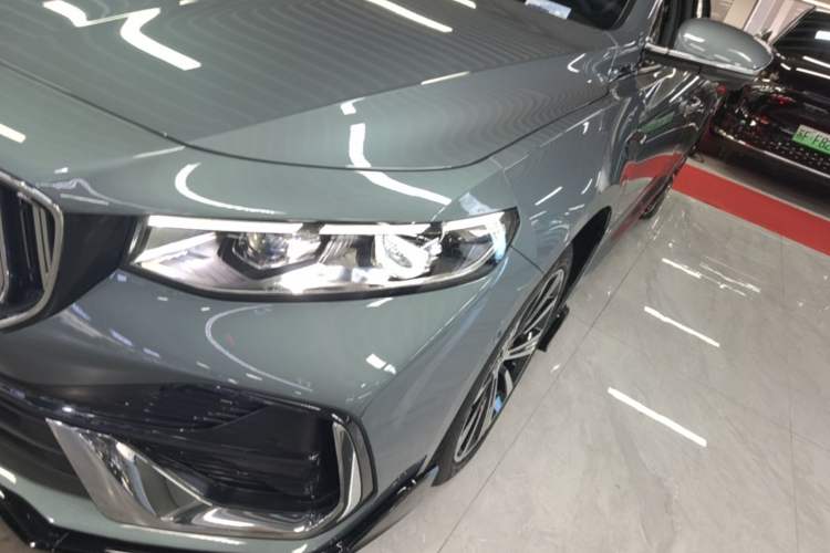 Used Geely Auto Preface 2026 Model Oriental Yao 2.0TD Wangyue Edition Left Front Headlight