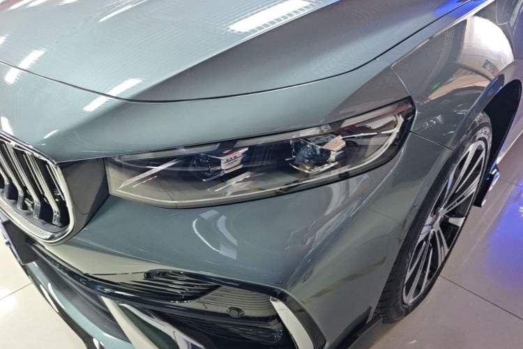 Used Geely Auto Preface 2026 Model Oriental Yao 2.0TD Wangyue Edition Left Front Headlight