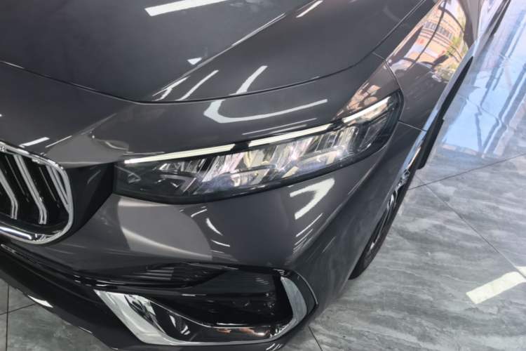 Used Geely Auto Preface 2026 Model Oriental Yao 1.5TD Fuyao Edition Left Front Headlight