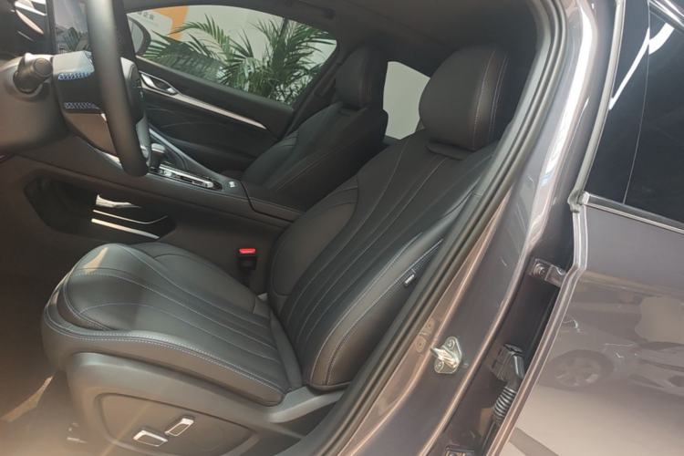 Used Geely Auto Preface 2026 Model Oriental Yao 1.5TD Fuyao Edition Left Front Seat