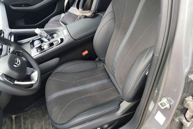 Used Geely Auto Preface 2026 Model Oriental Yao 2.0TD Wangyue Edition Left Front Seat