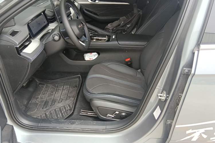 Used Geely Auto Preface 2026 Model Oriental Yao 2.0TD Wangyue Edition Left Front Seat