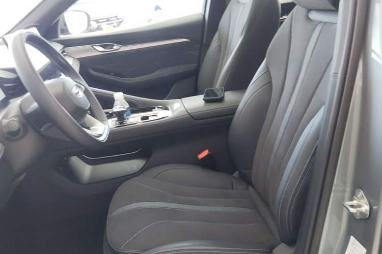 Used Geely Auto Preface 2026 Model Oriental Yao 2.0TD Wangyue Edition Left Front Seat