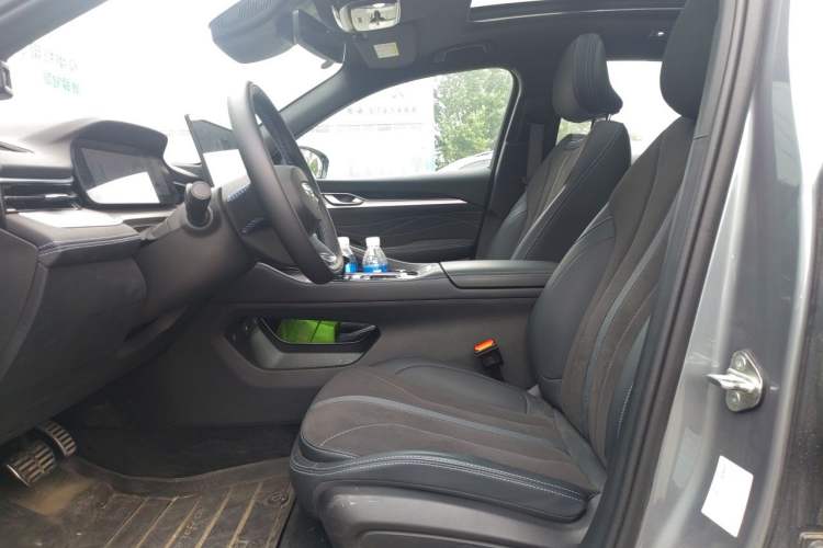 Used Geely Auto Preface 2026 Model Oriental Yao 2.0TD Wangyue Edition Left Front Seat