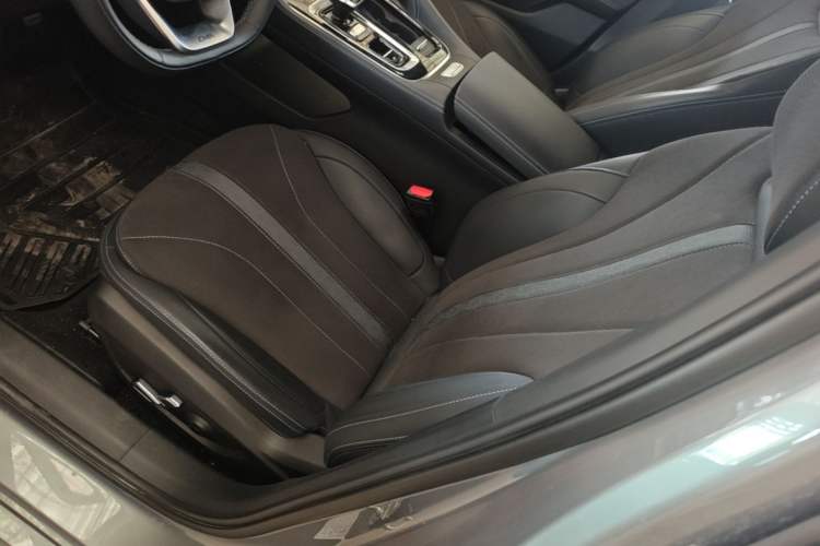 Used Geely Auto Preface 2026 Model Oriental Yao 2.0TD Wangyue Edition Left Front Seat