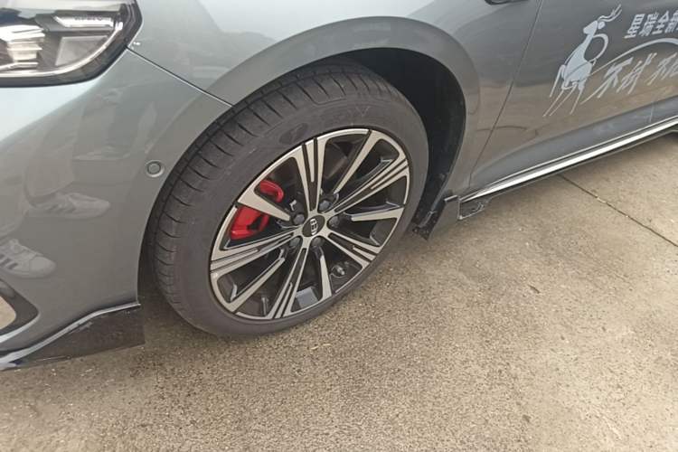 Used Geely Auto Preface 2026 Model Oriental Yao 2.0TD Wangyue Edition Left Front Wheel Hub