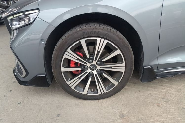 Used Geely Auto Preface 2026 Model Oriental Yao 2.0TD Wangyue Edition Left Front Wheel Hub