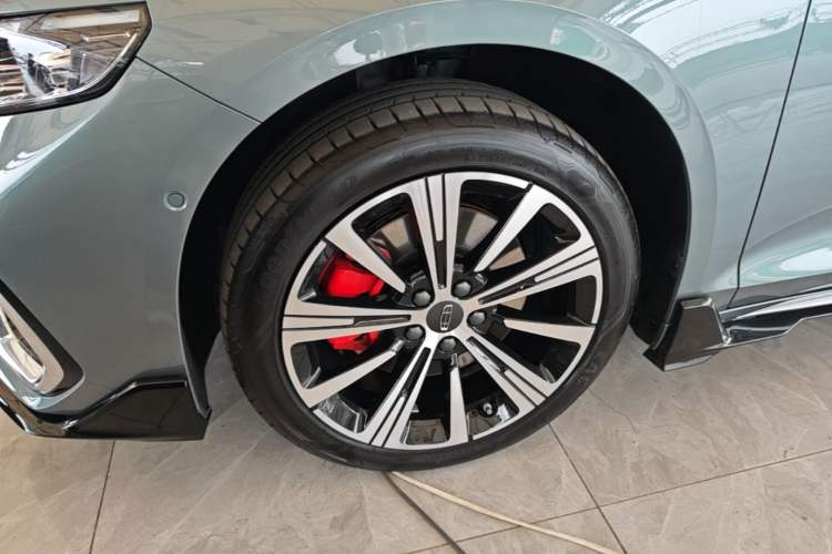 Used Geely Auto Preface 2026 Model Oriental Yao 2.0TD Wangyue Edition Left Front Wheel Hub