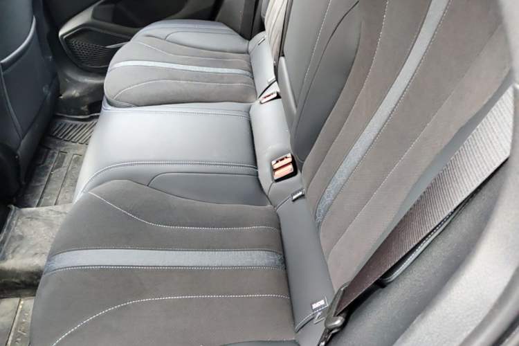 Used Geely Auto Preface 2026 Model Oriental Yao 2.0TD Wangyue Edition Left Rear Seat