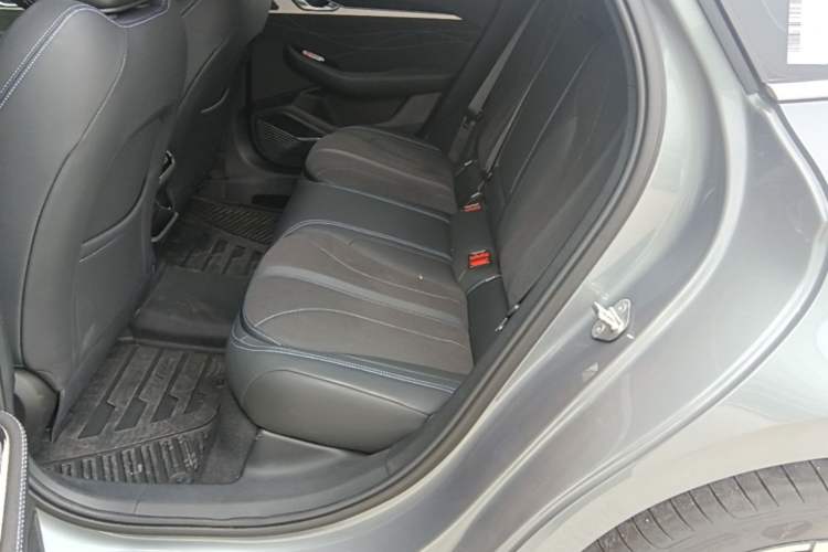 Used Geely Auto Preface 2026 Model Oriental Yao 2.0TD Wangyue Edition Left Rear Seat