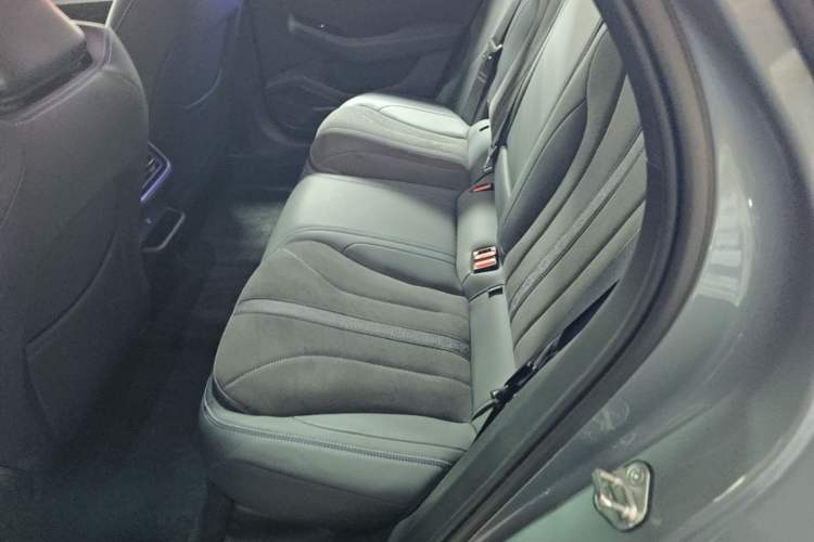 Used Geely Auto Preface 2026 Model Oriental Yao 2.0TD Wangyue Edition Left Rear Seat