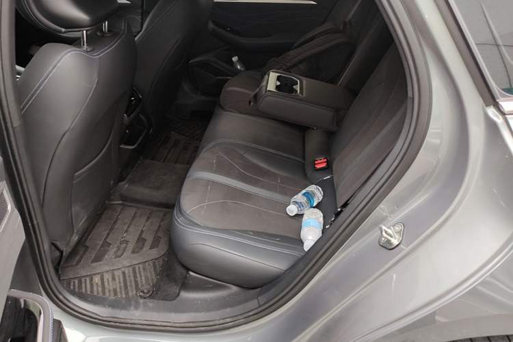 Used Geely Auto Preface 2026 Model Oriental Yao 2.0TD Wangyue Edition Left Rear Seat
