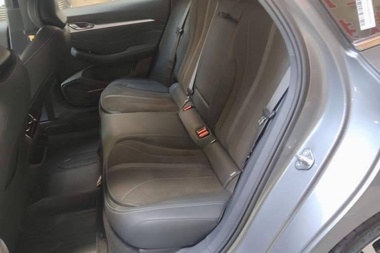 Used Geely Auto Preface 2026 Model Oriental Yao 2.0TD Lanxing Edition Left Rear Seat