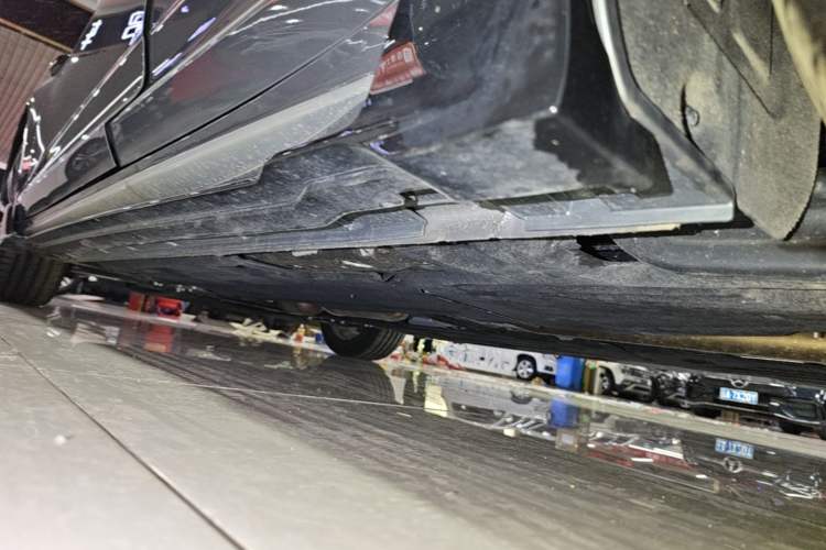 Used Geely Auto Preface 2026 Model Oriental Yao 2.0TD Wangyue Edition Left Side Sill