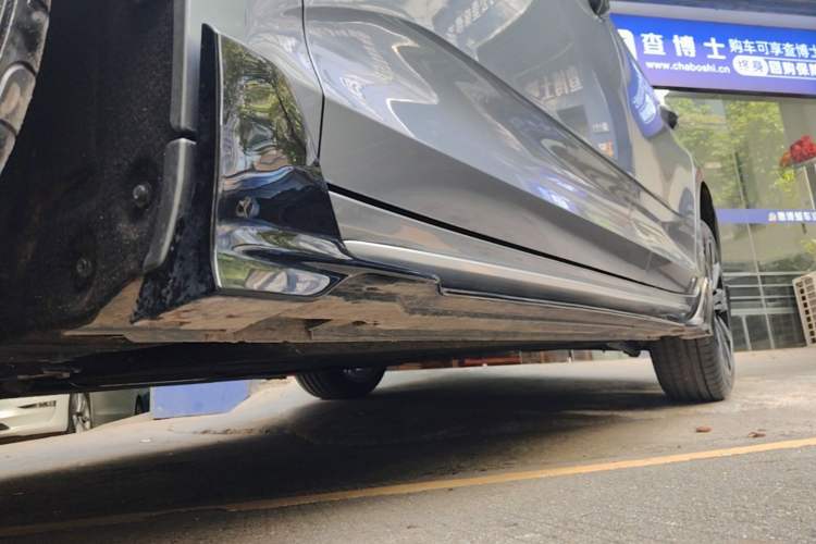 Used Geely Auto Preface 2026 Model Oriental Yao 2.0TD Wangyue Edition Left Side Sill