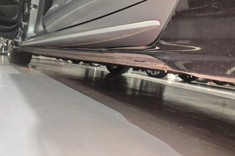 Used Geely Auto Preface 2026 Model Oriental Yao 2.0TD Wangyue Edition Left Side Sill