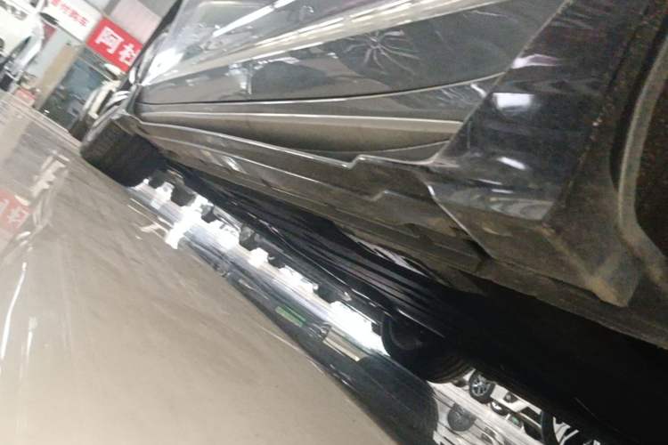 Used Geely Auto Preface 2026 Model Oriental Yao 2.0TD Wangyue Edition Left Side Sill