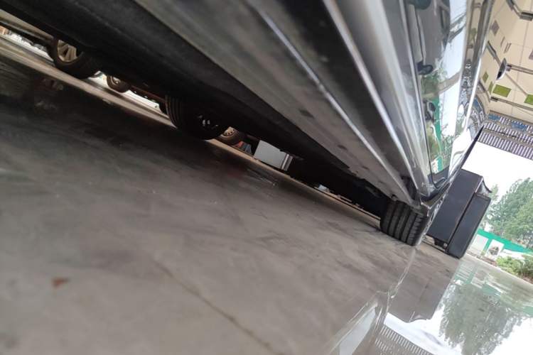 Used Geely Auto Preface 2026 Model Oriental Yao 2.0TD Wangyue Edition Left Side Sill