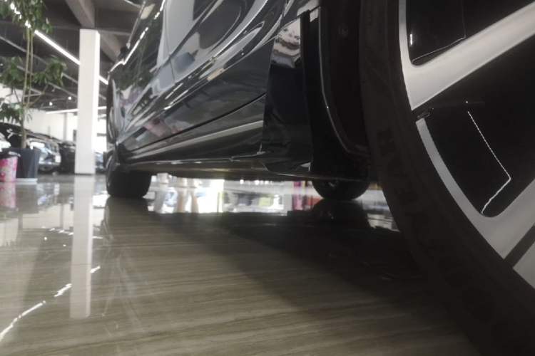 Used Geely Auto Preface 2026 Model Oriental Yao 2.0TD Wangyue Edition Left Side Sill
