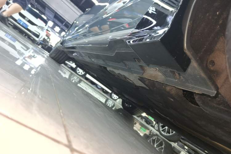 Used Geely Auto Preface 2026 Model Oriental Yao 2.0TD Wangyue Edition Left Side Sill