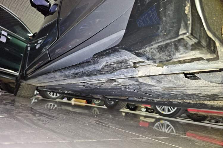 Used Geely Auto Preface 2026 Model Oriental Yao 2.0TD Wangyue Edition Left Side Sill