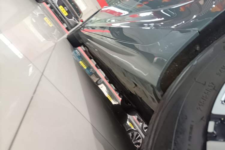 Used Geely Auto Preface 2026 Model Oriental Yao 1.5TD Fuyao Edition Left Side Sill