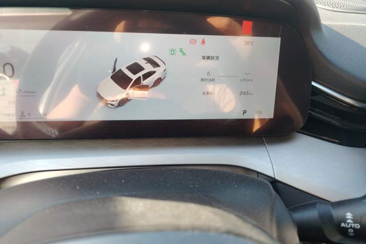 Used Geely Auto Preface 2026 Model Oriental Yao 1.5TD Kunlun Edition Odometer Close Up