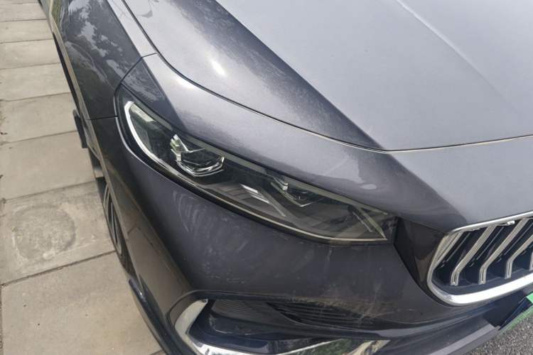 Used Geely Auto Preface 2026 Model Oriental Yao 1.5TD Kunlun Edition Right Front Headlight