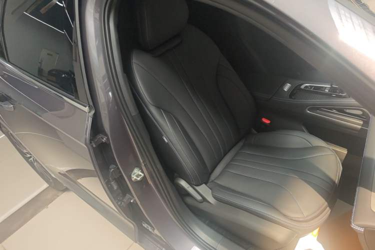 Used Geely Auto Preface 2026 Model Oriental Yao 1.5TD Fuyao Edition Right Front Seat