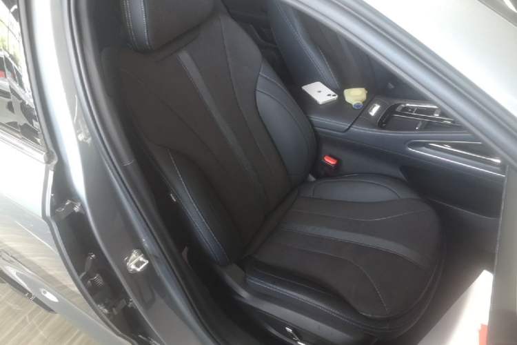 Used Geely Auto Preface 2026 Model Oriental Yao 2.0TD Wangyue Edition Right Front Seat