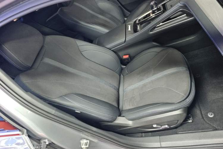 Used Geely Auto Preface 2026 Model Oriental Yao 2.0TD Wangyue Edition Right Front Seat