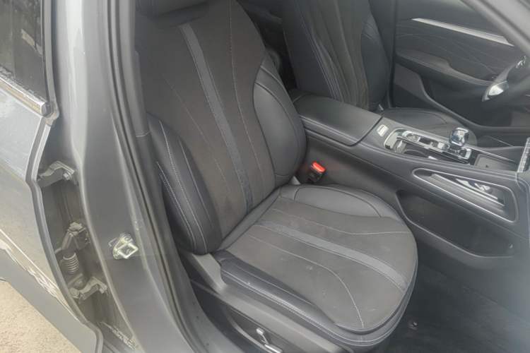 Used Geely Auto Preface 2026 Model Oriental Yao 2.0TD Wangyue Edition Right Front Seat