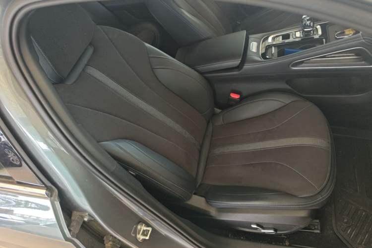 Used Geely Auto Preface 2026 Model Oriental Yao 2.0TD Wangyue Edition Right Front Seat