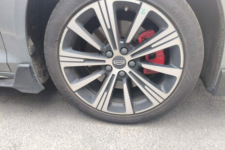 Used Geely Auto Preface 2026 Model Oriental Yao 2.0TD Wangyue Edition Right Front Wheel Hub