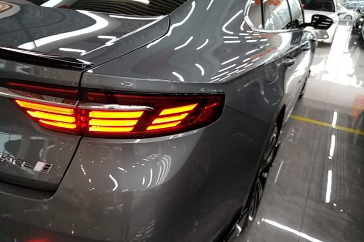 Used Geely Auto Preface 2026 Model Oriental Yao 2.0TD Wangyue Edition Right Rear Taillight