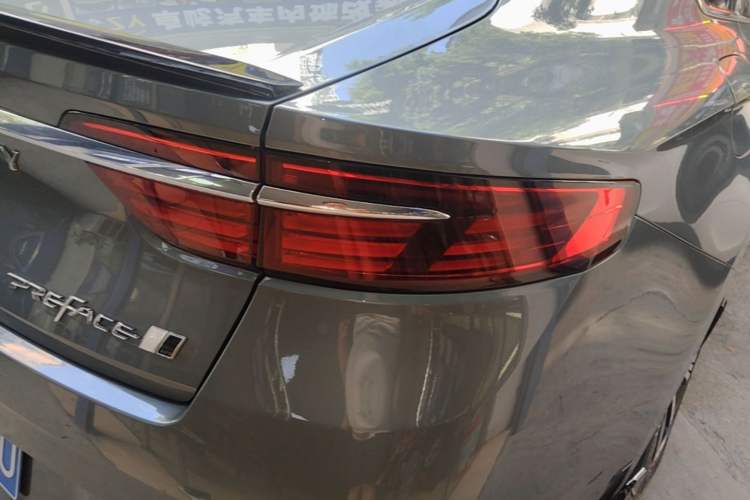 Used Geely Auto Preface 2026 Model Oriental Yao 2.0TD Wangyue Edition Right Rear Taillight