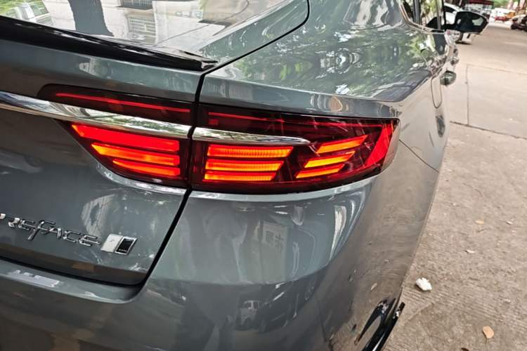 Used Geely Auto Preface 2026 Model Oriental Yao 2.0TD Wangyue Edition Right Rear Taillight