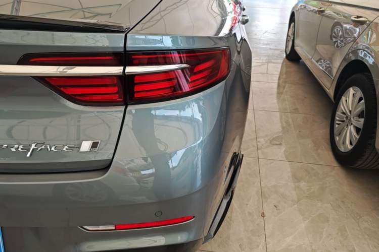 Used Geely Auto Preface 2026 Model Oriental Yao 2.0TD Wangyue Edition Right Rear Taillight