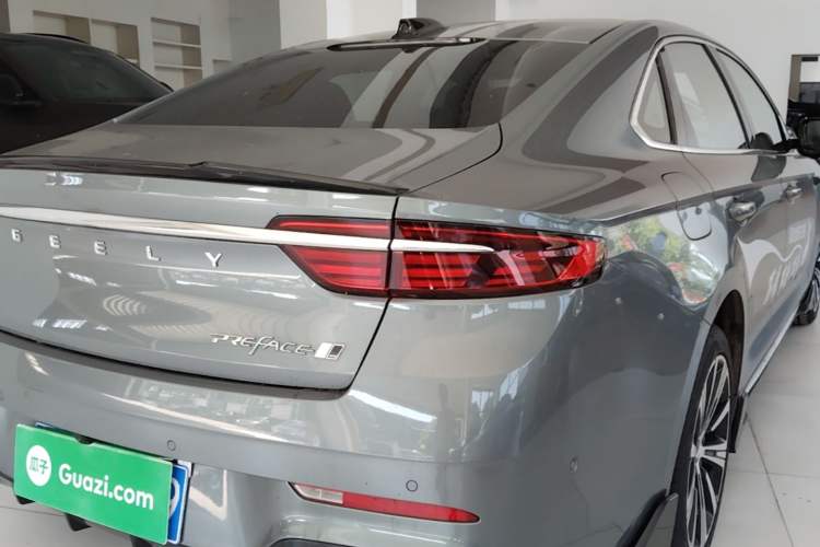 Used Geely Auto Preface 2026 Model Oriental Yao 2.0TD Wangyue Edition Right Rear Taillight
