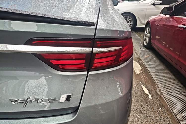 Used Geely Auto Preface 2026 Model Oriental Yao 2.0TD Wangyue Edition Right Rear Taillight