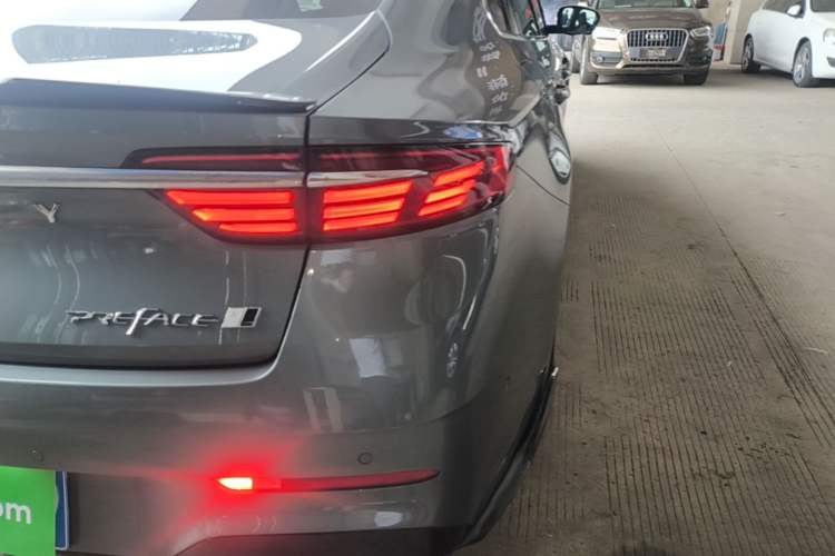 Used Geely Auto Preface 2026 Model Oriental Yao 2.0TD Wangyue Edition Right Rear Taillight