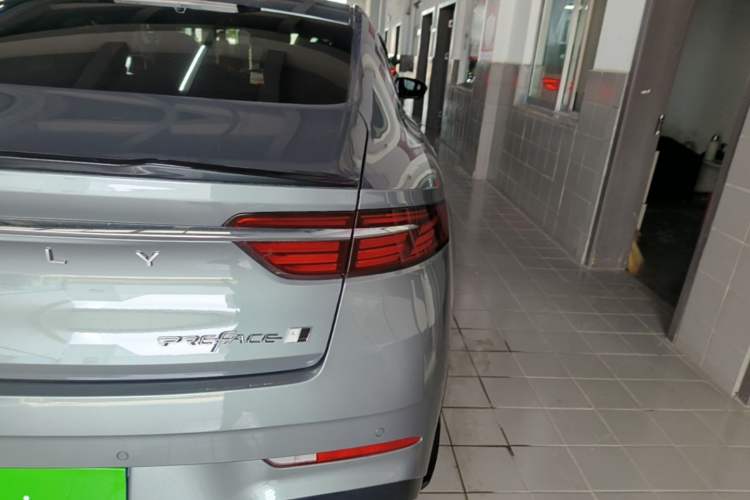 Used Geely Auto Preface 2026 Model Oriental Yao 2.0TD Wangyue Edition Right Rear Taillight