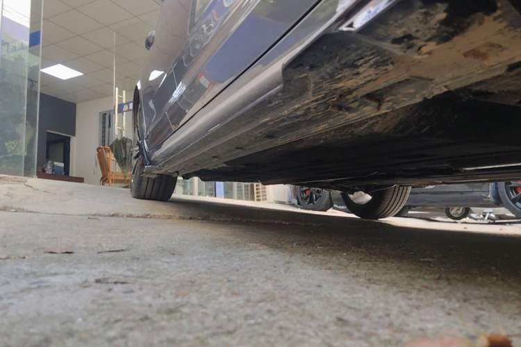 Used Geely Auto Preface 2026 Model Oriental Yao 2.0TD Wangyue Edition Right Side Sill