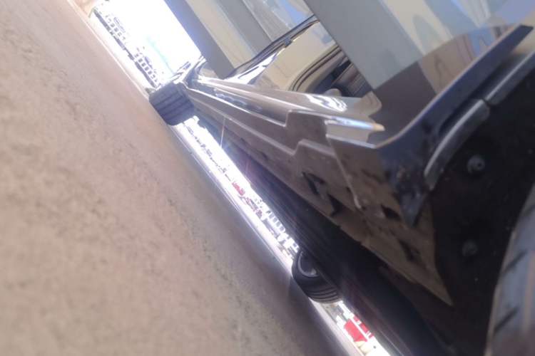 Used Geely Auto Preface 2026 Model Oriental Yao 2.0TD Wangyue Edition Right Side Sill