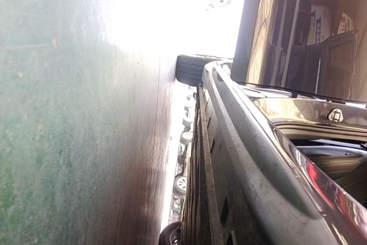 Used Geely Auto Preface 2026 Model Oriental Yao 1.5TD Fuyao Edition Right Side Sill