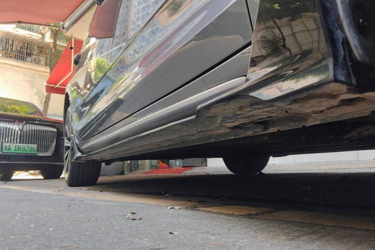 Used Geely Auto Preface 2026 Model Oriental Yao 2.0TD Lanxing Edition Right Side Sill